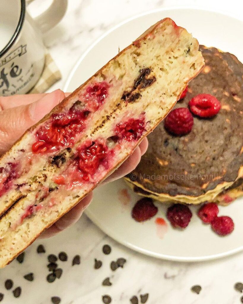 Pancakes fourrés framboises et chocolat