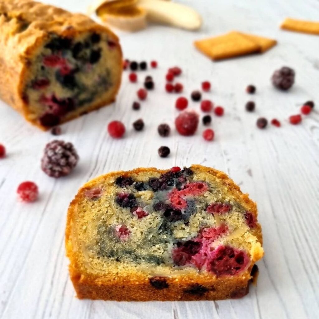 Pound cake aux fruits rouges