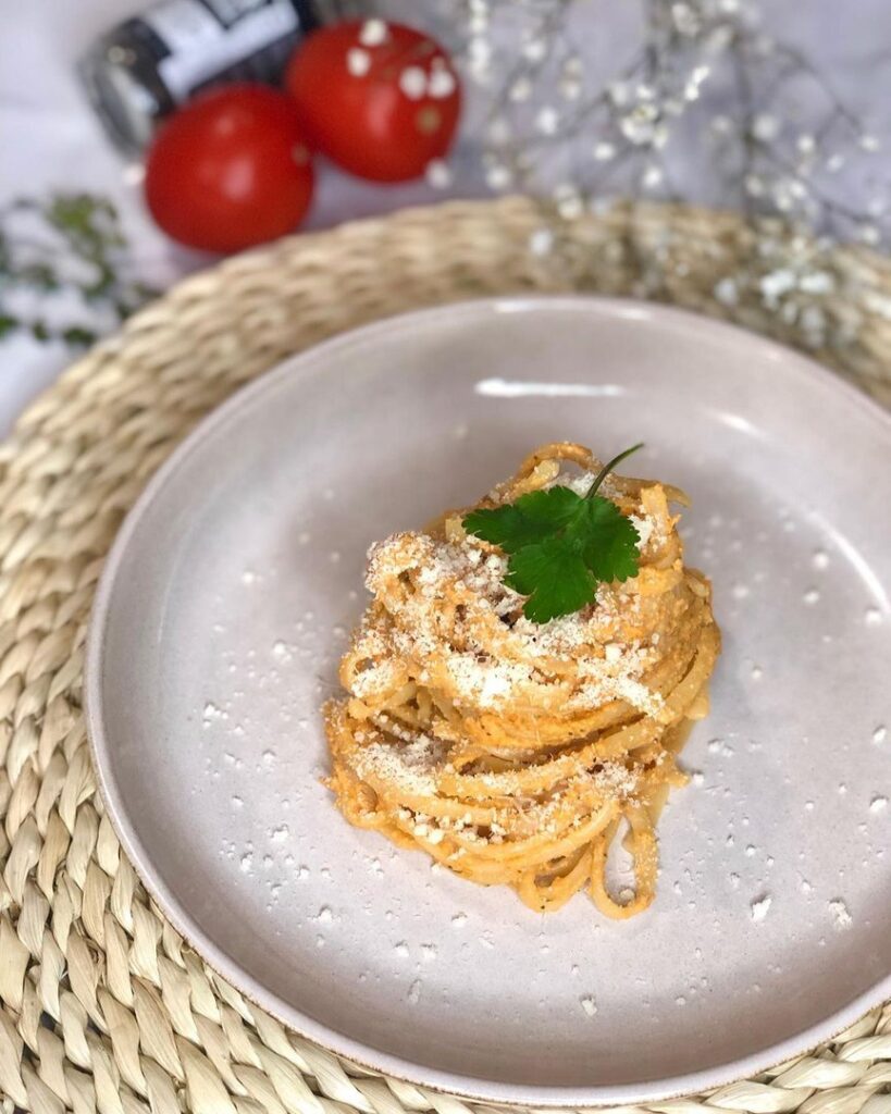 Creamy veggie linguine