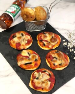 Minis pizzas et croquettes de mozarella