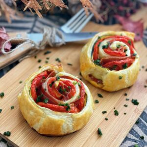 Feuilletés roulés au jambon fumé