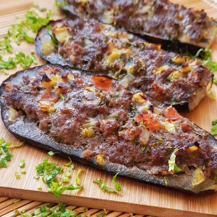 Aubergine farcie à la viande hachée