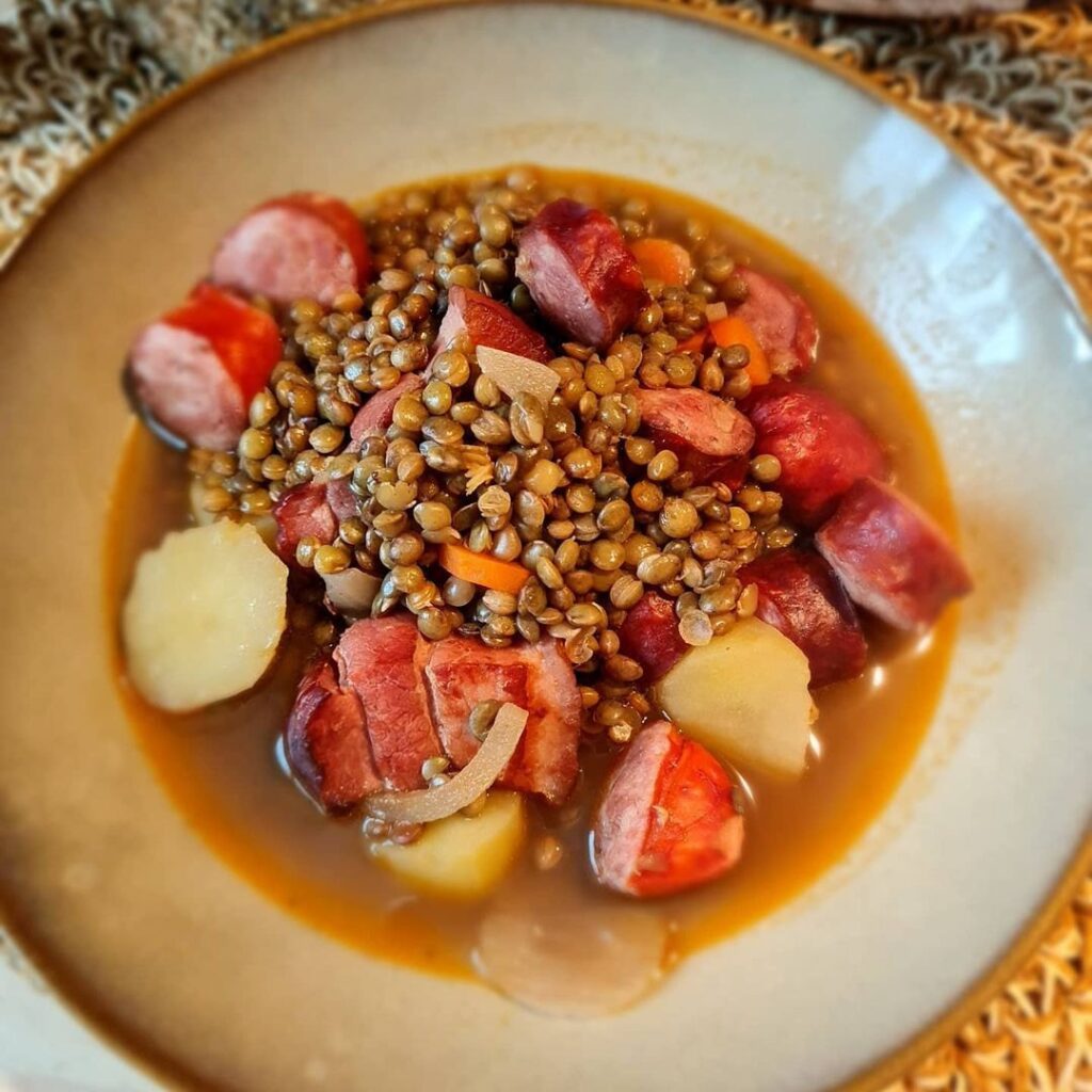 Lentilles et saucisse de Montbéliard