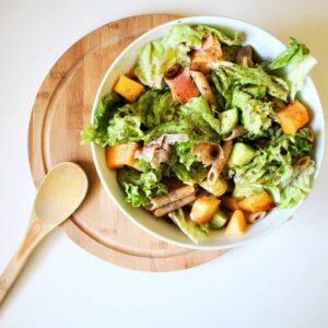 Salade sucrée salée aux pêches