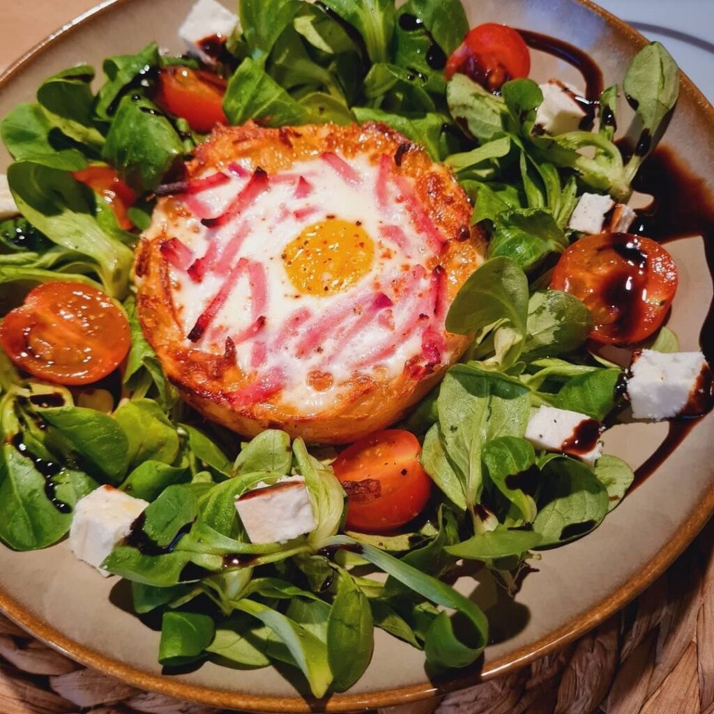 Nid de pomme de terre/oeuf & jambon