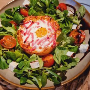 Nid de pomme de terre/oeuf & jambon