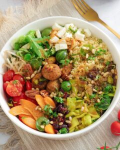 Buddha bowl aux boulettes végétales