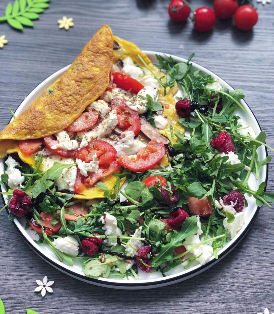 Omelette façon pizza tomates et mozzarella