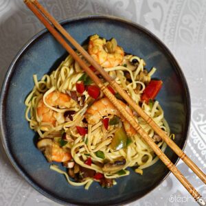 Nouilles chinoises crevettes et lait de coco