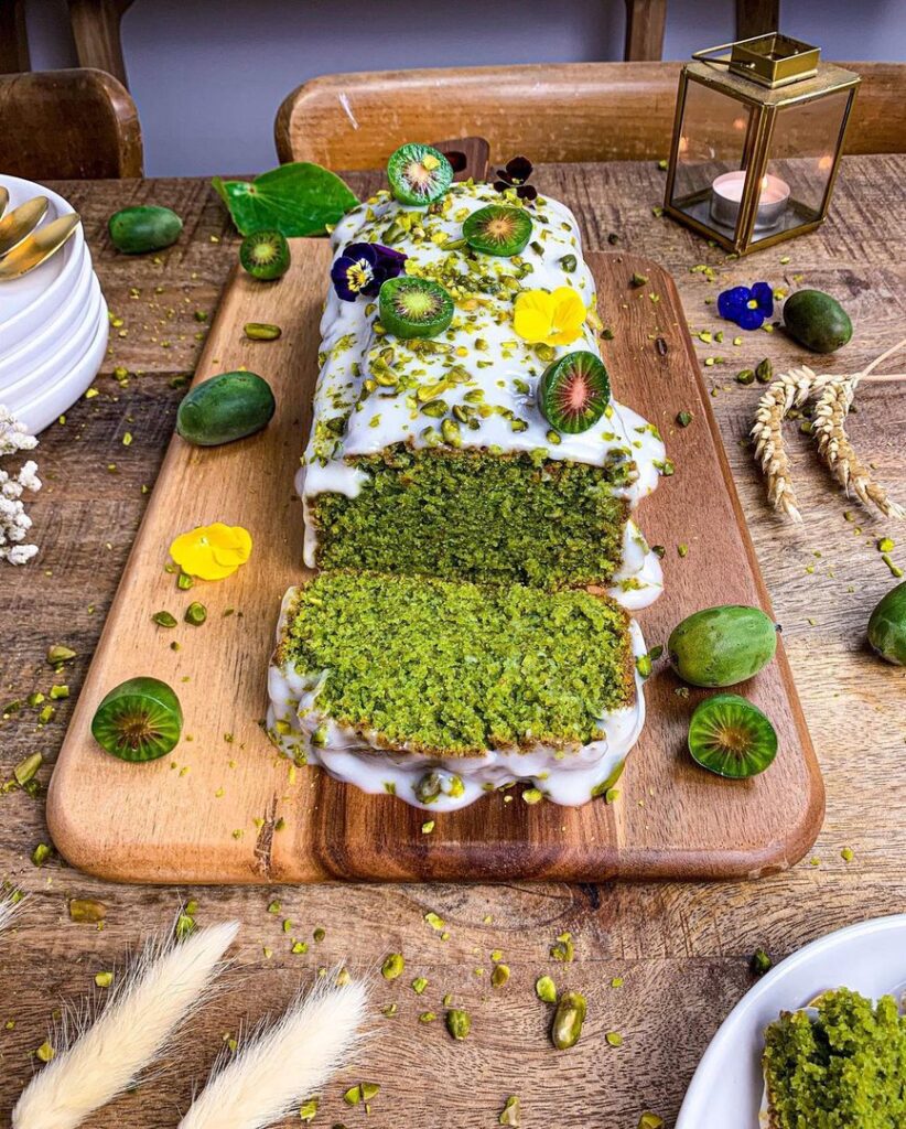 Cake aux pistaches et épinards végétalien
