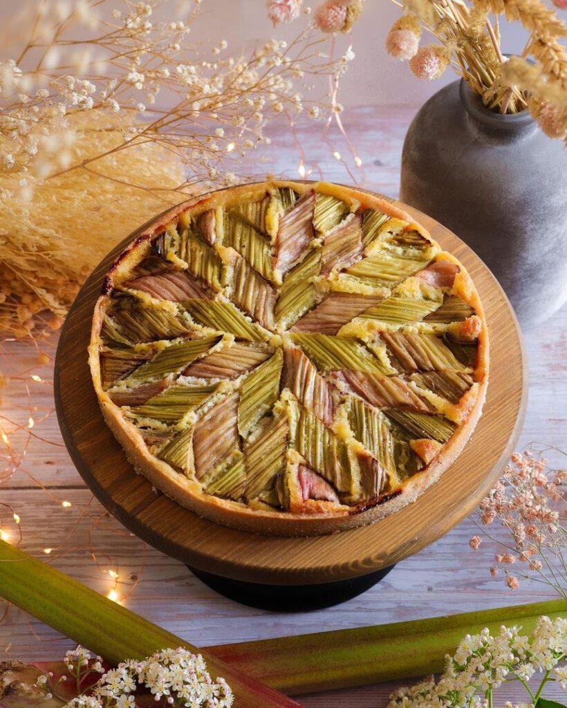 Tarte à la rhubarbe et crème d&rsquo;amande