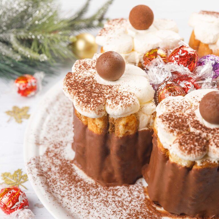 Tiramisu-Weihnachtskranz Tiramisu-Weihnachtskranz