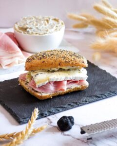 Sandwich jambon brie et truffe fraîche