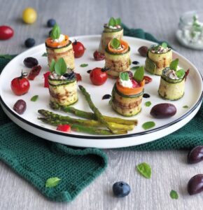 Chavroux aux tomates séchées, basilic, fraises et balsamique