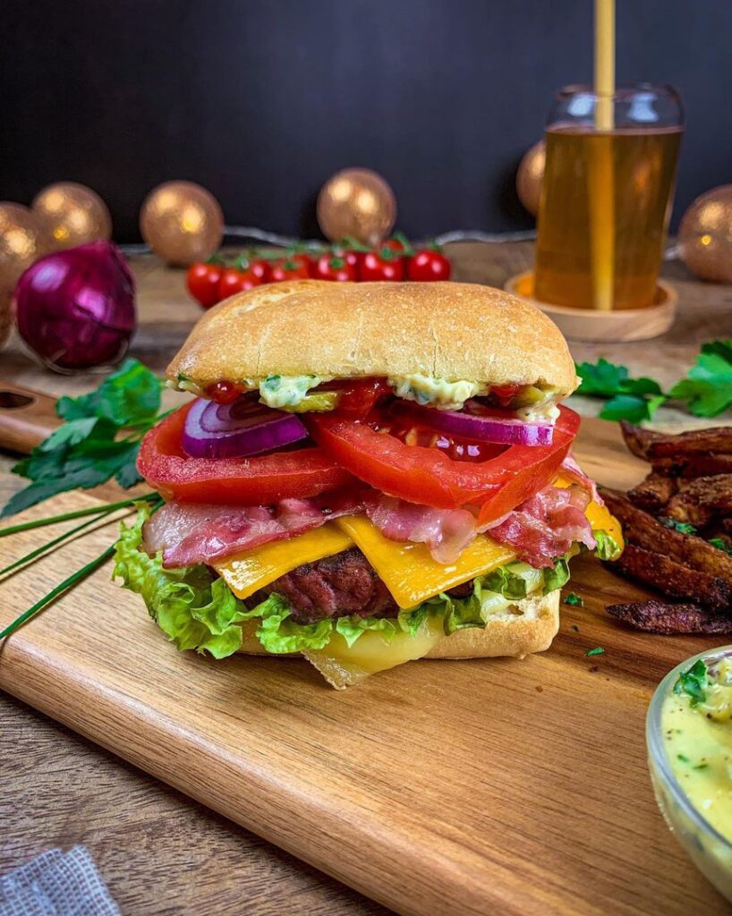 Burger au fromage à raclette