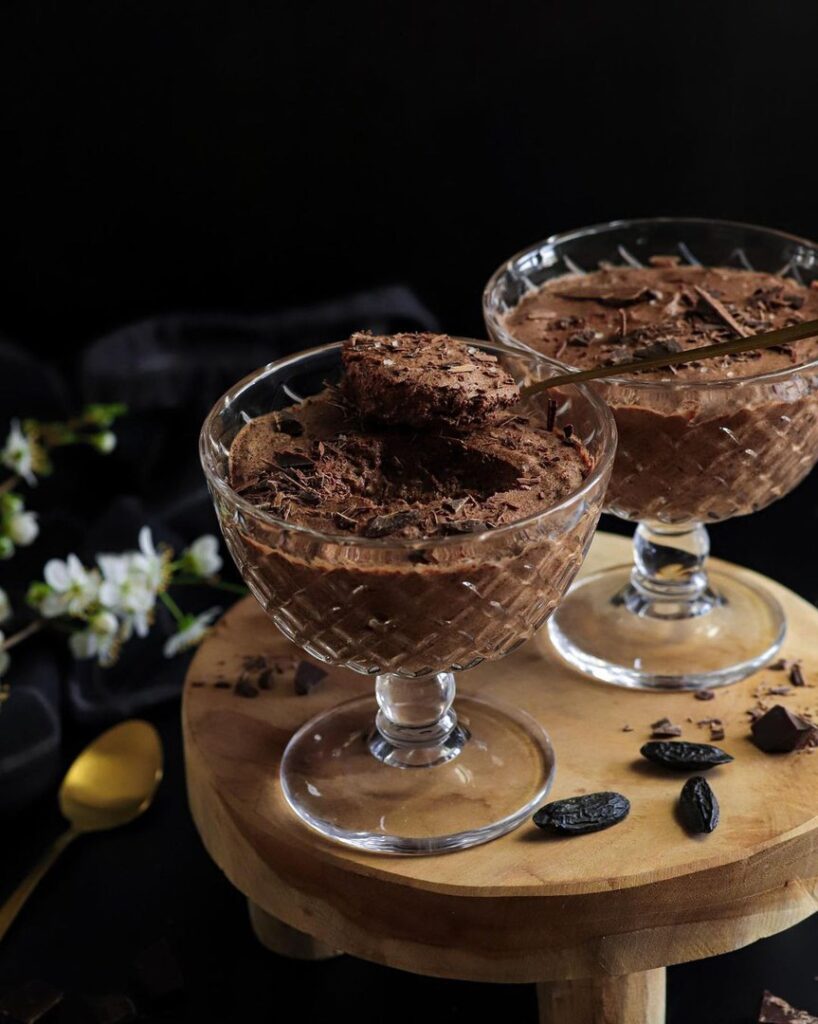 Mousse vegan au chocolat et fève tonka