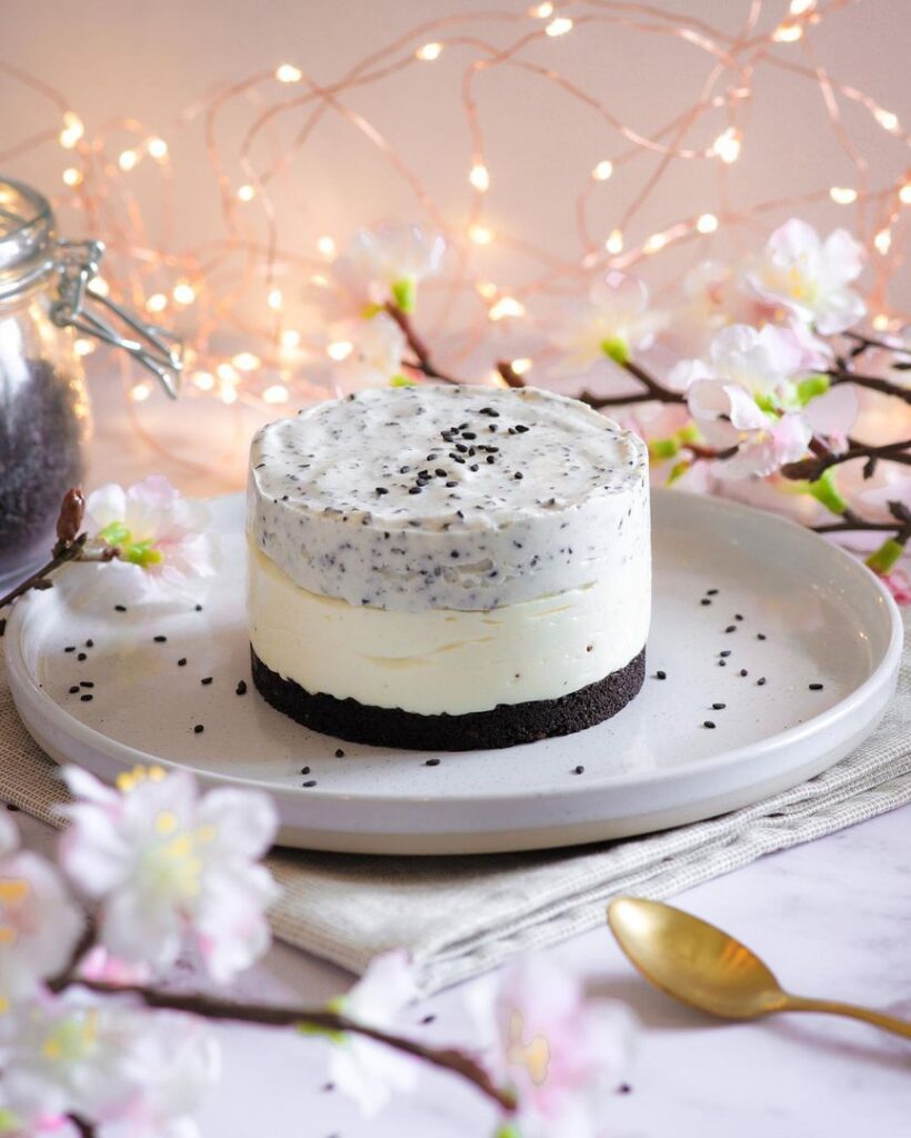 Mini cheesecake au sésame noir et tofu