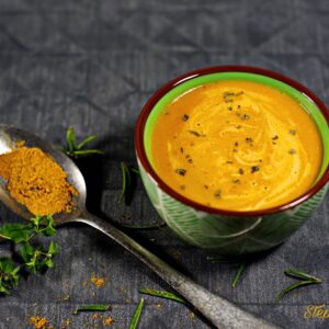 Velouté de lentilles corail et crème de coco