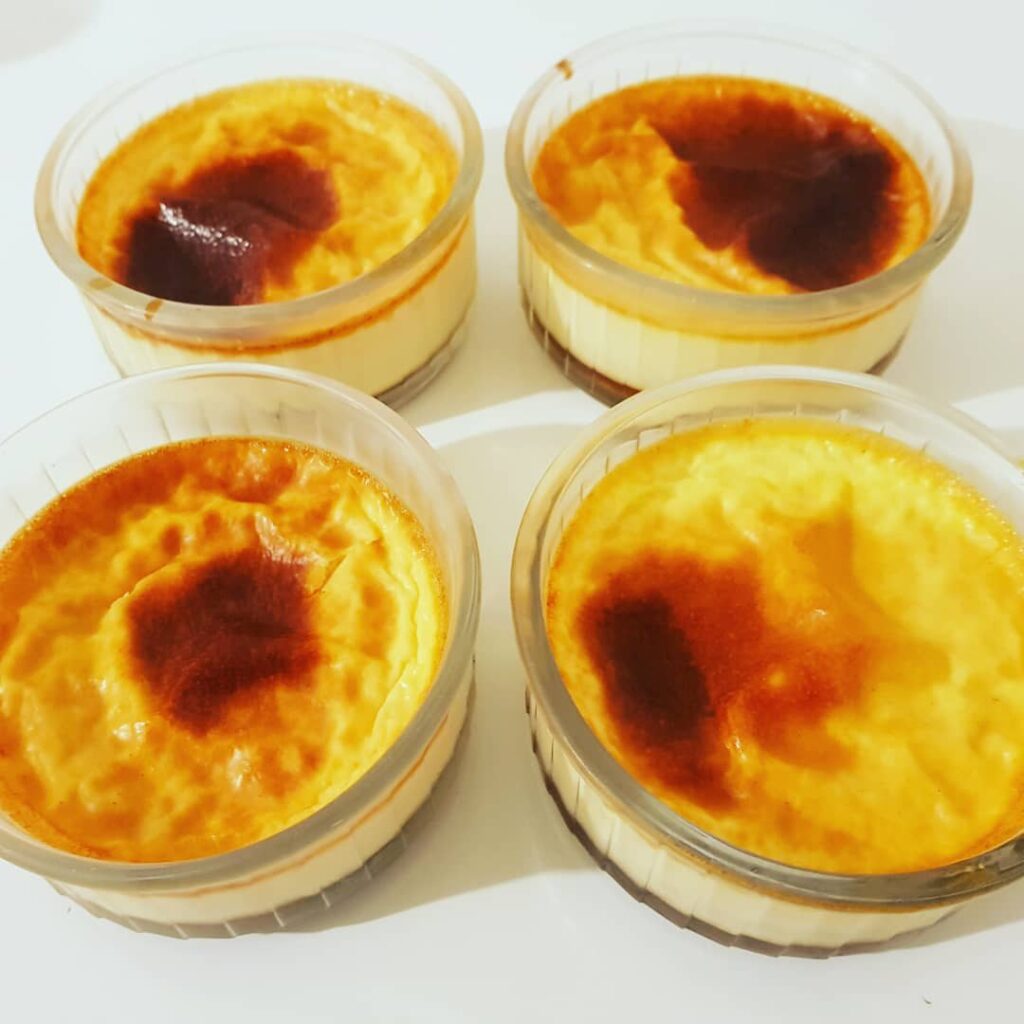 Crèmes renversées au caramel