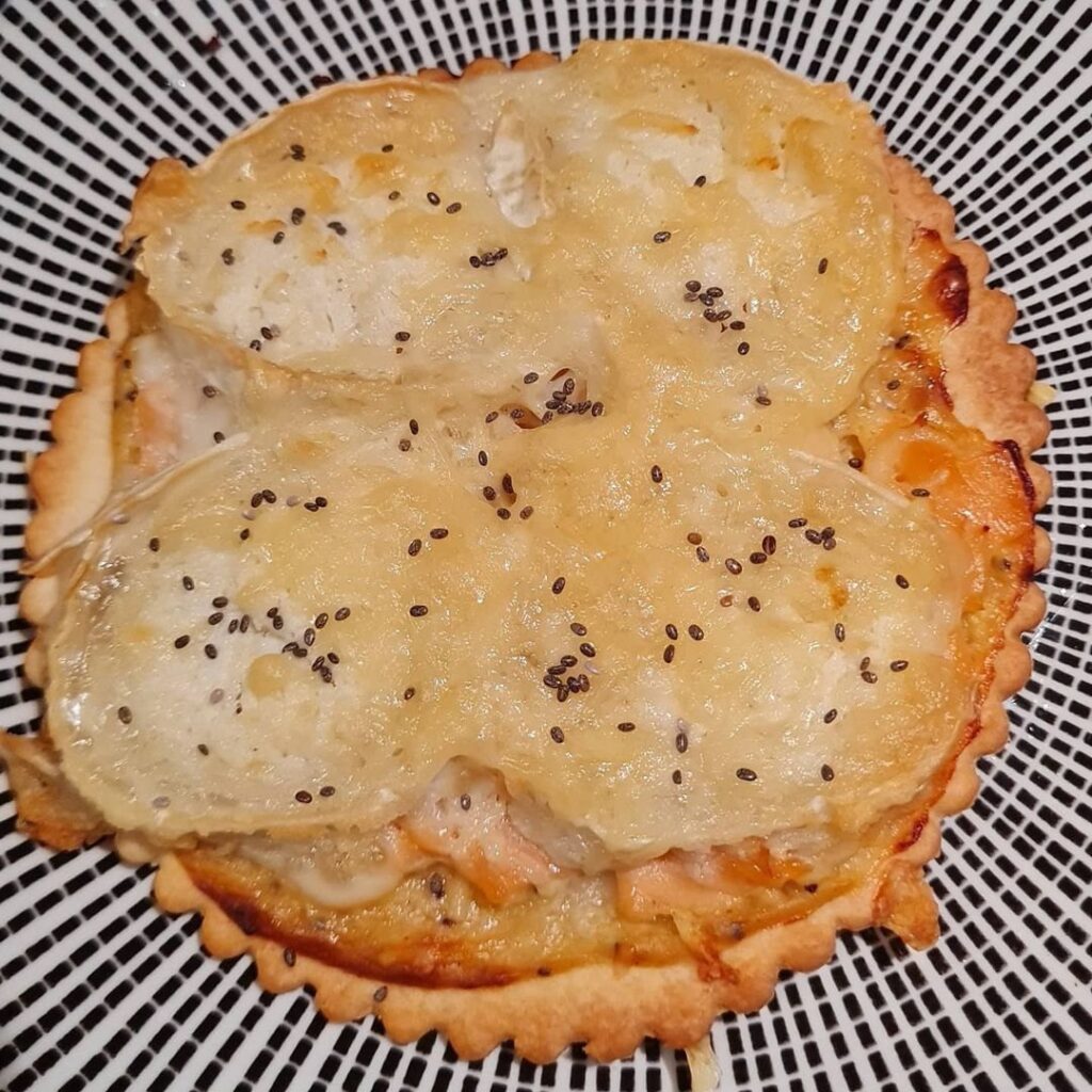 Tartes brisées au saumon fumé & chèvre