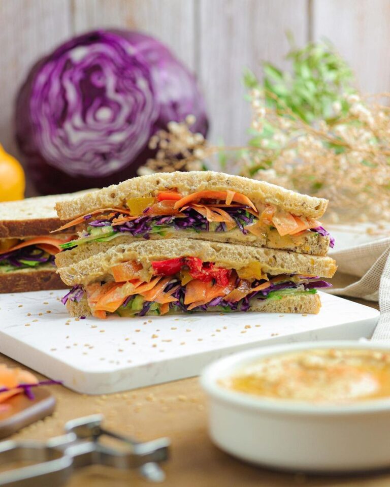 Club sandwich vegan au houmous Club sandwich vegan au houmous