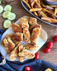 Nuggets de poulet et frites au paprika et à l&rsquo;ail