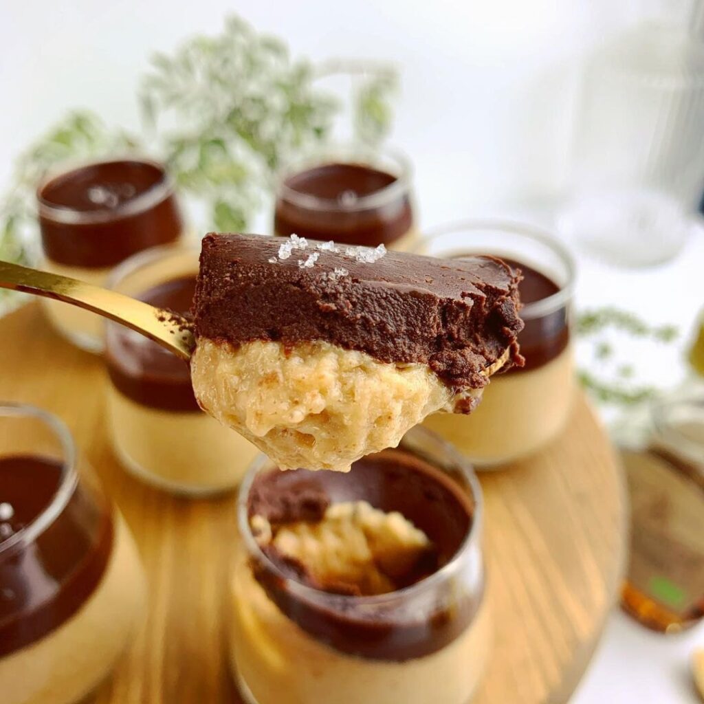 Mousse vegan au beurre de cacahuète