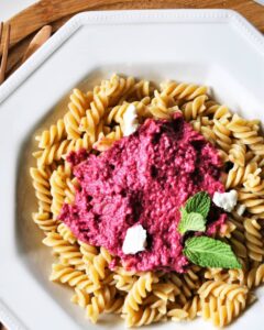Pâtes au pesto de betterave