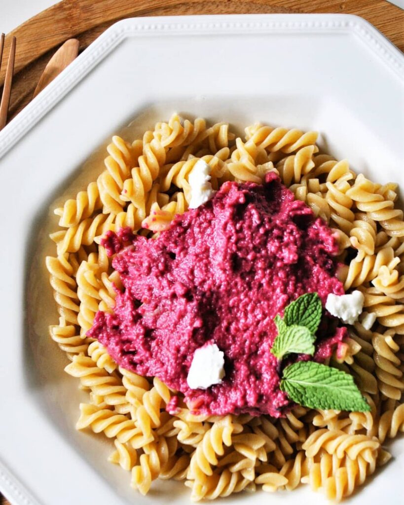 Pâtes au pesto de betterave