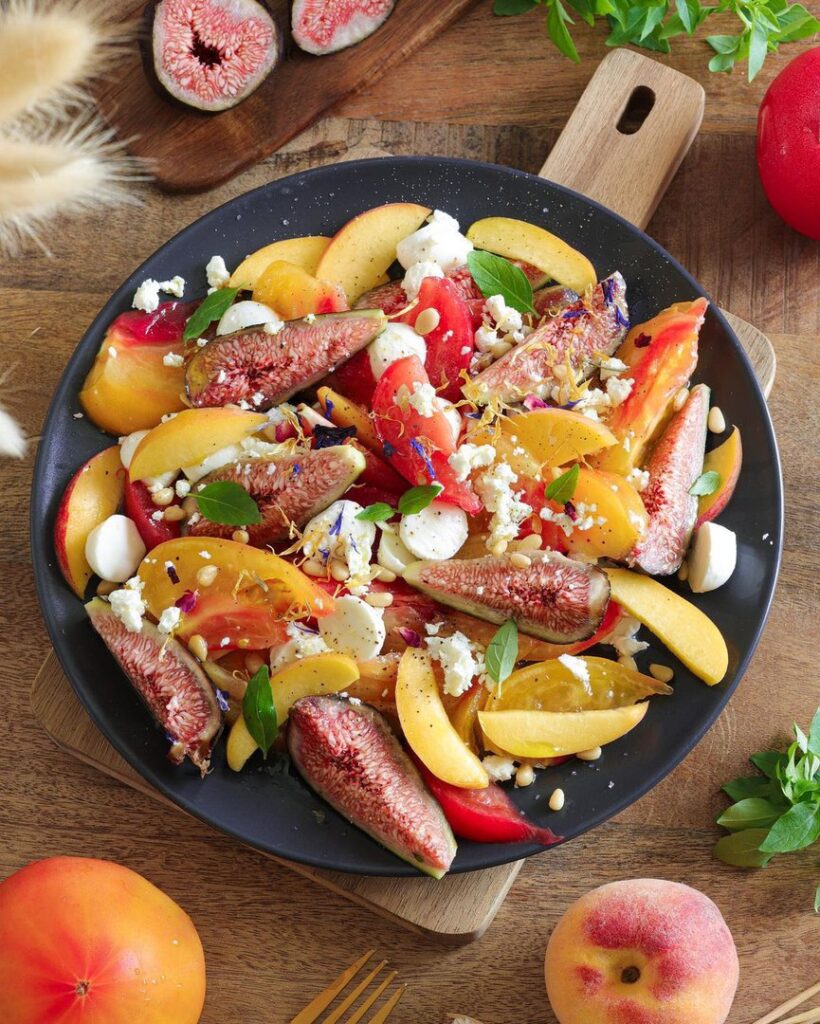 Salade estivale de tomates et pêches