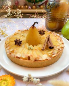 Tarte aux poires pochées aux épices