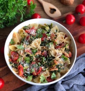 Pâtes au saumon fumé et tomates cerise