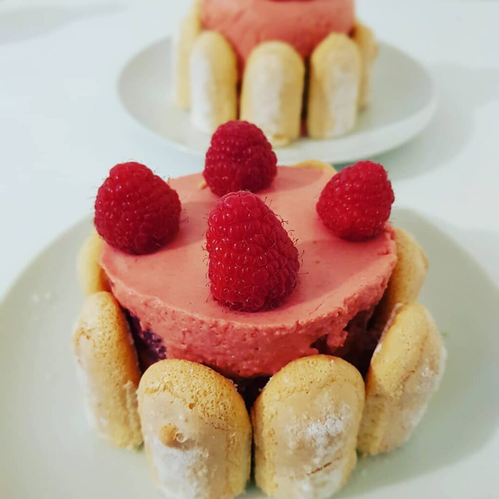 Charlottes aux framboises individuelles