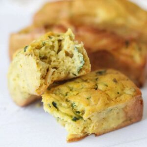 Mini cake courgette, poulet et curry