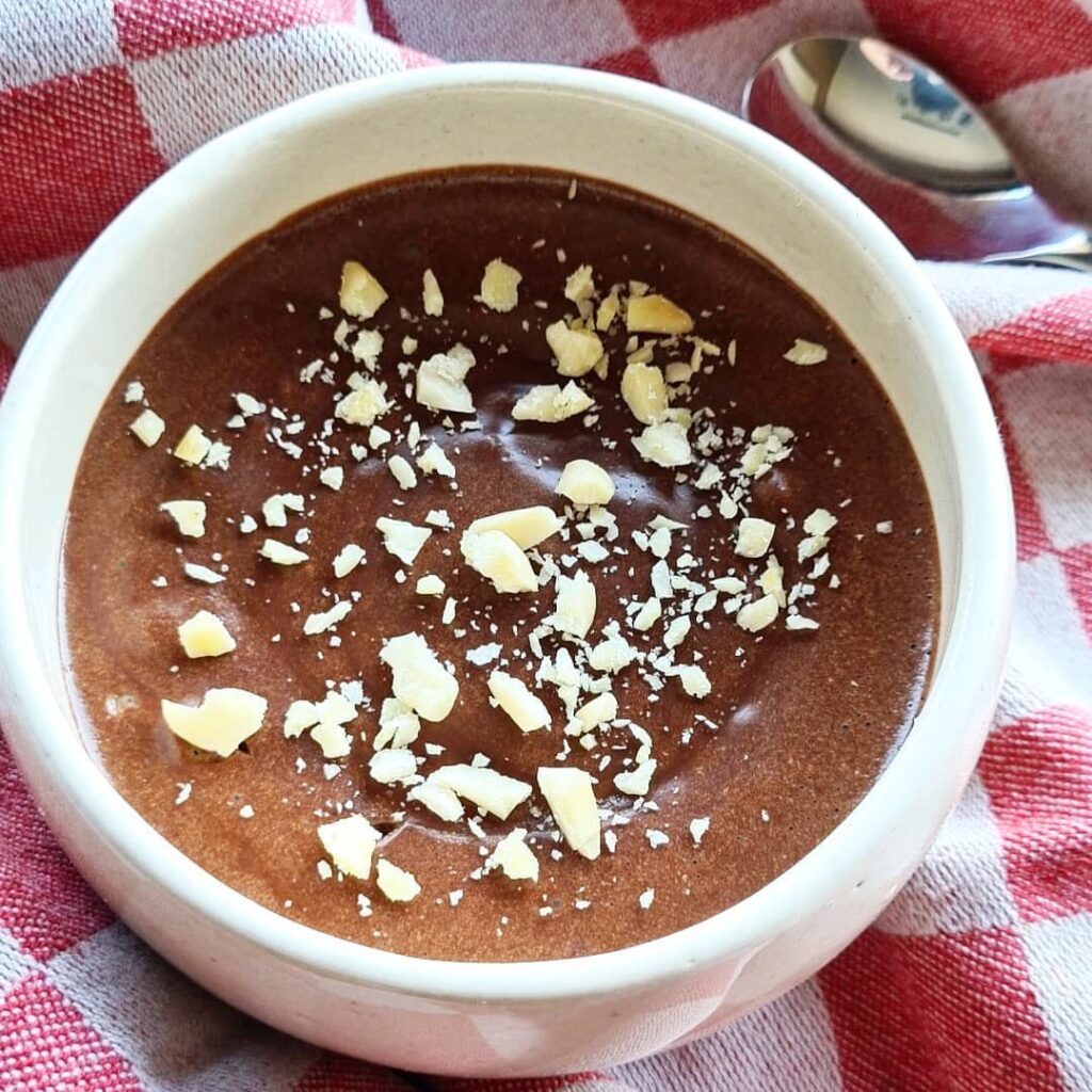 Mousse au chocolat et son coeur de caramel
