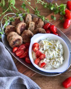 Boulettes de courgettes et tzaziki