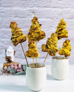 Feuilletés sapins de Noël au pesto et au parmesan