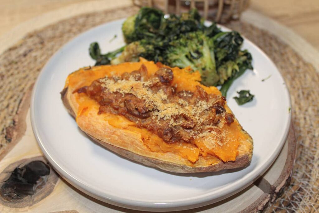 Patate douce farcie marrons et champignons