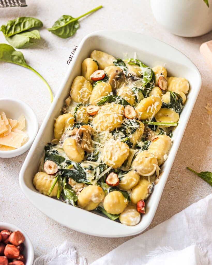 Gnocchis aux champignons épinards et noisettes