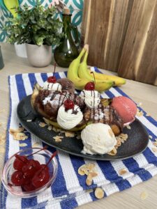 Banana Split Fritters
