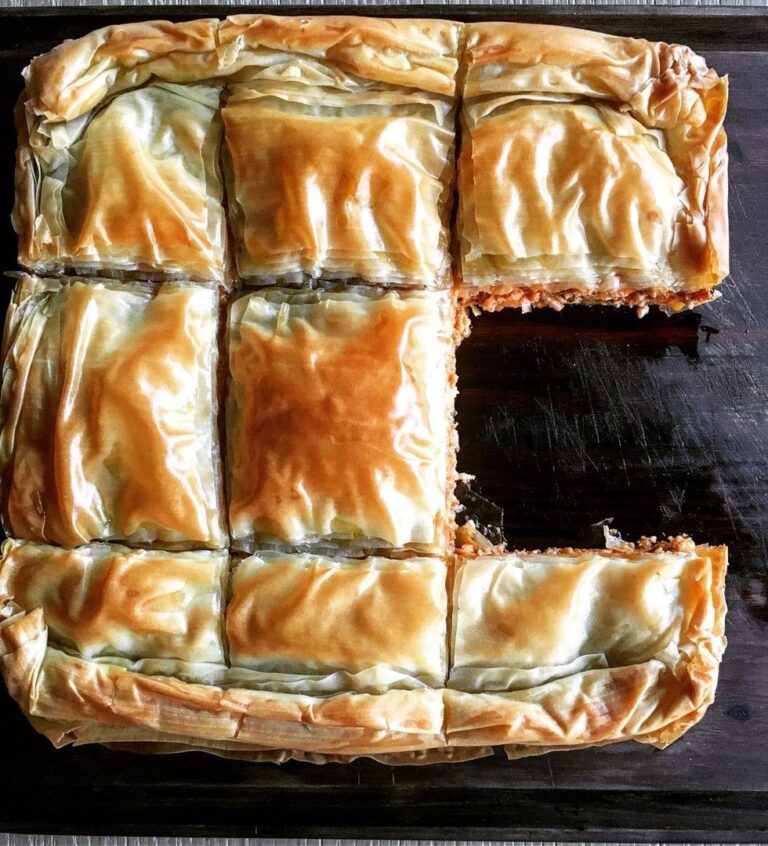 Kimadopita tourte à la viande hachée