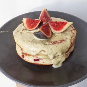 Pancakes framboises, pistaches