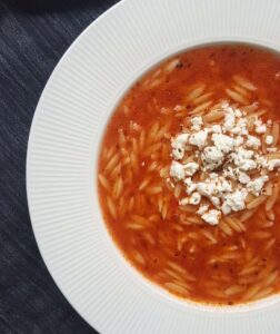Soupe aux pâtes grecques