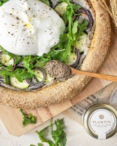 Pizza à la truffe courgette et burrata