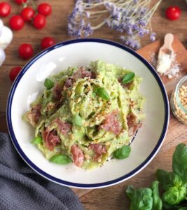 Pâtes au pesto de chou romensco