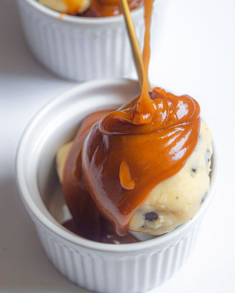 Coconut cookie Dough & Peanut butter caramel