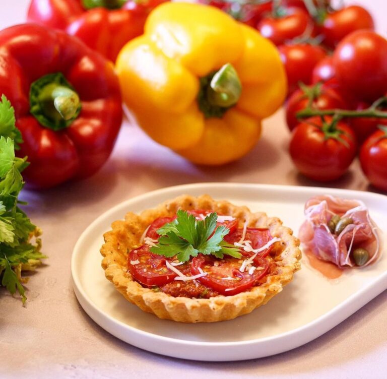 Tarte fine à la crème de poivron et tomate, Tarte fine à la crème de poivron et tomate,