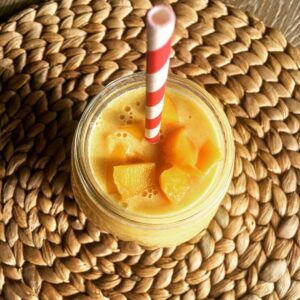 Lassi mango au lait végétal
