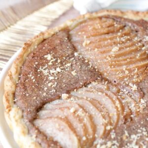 Tarte aux poires et noisettes