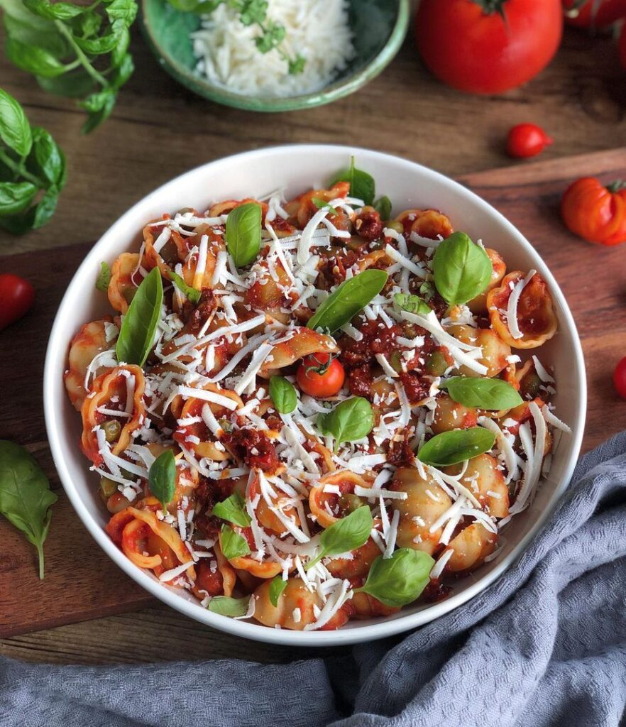 Pâtes sauce tomates nduja et petits pois